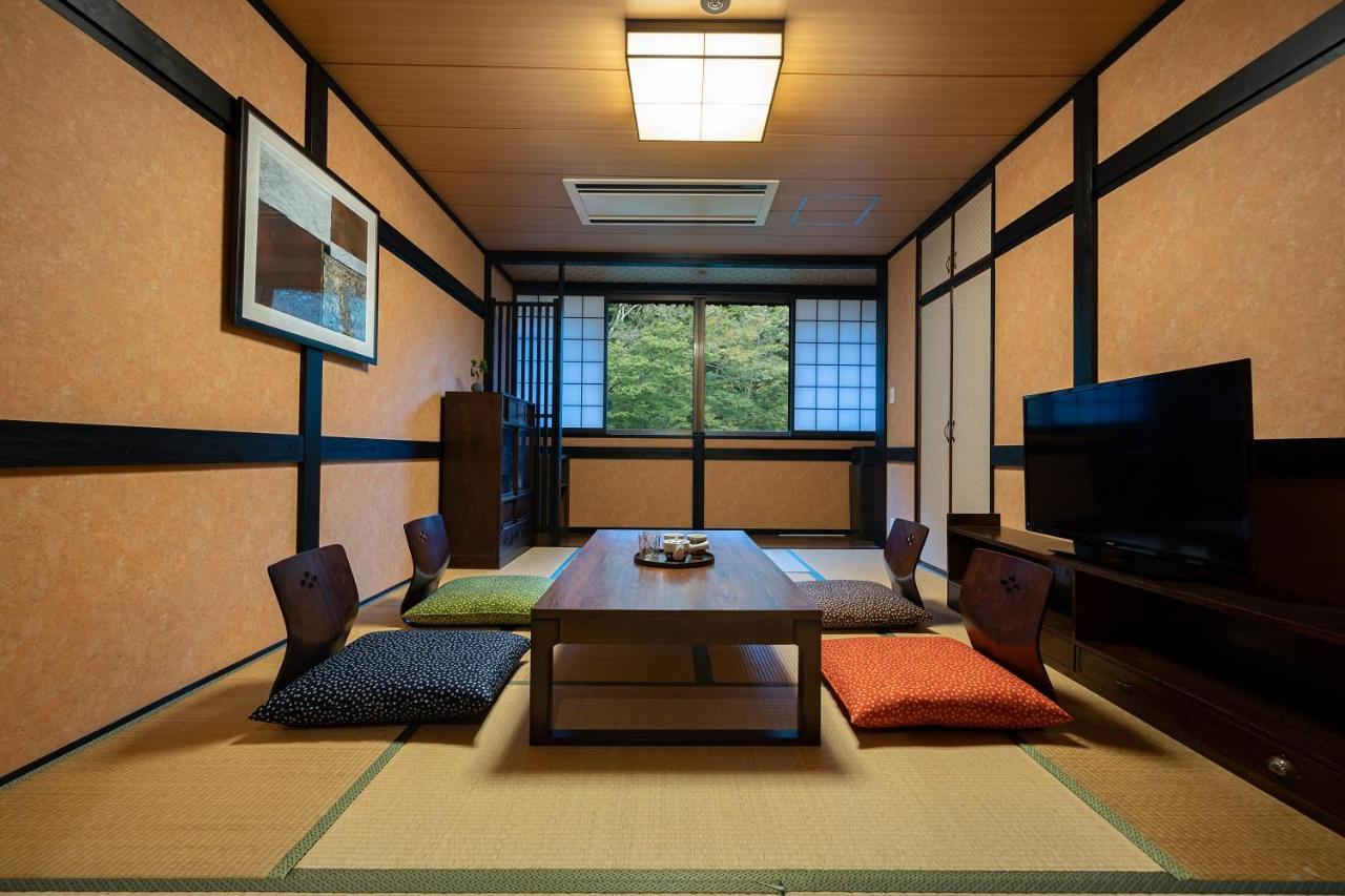 Onsen Guest House Tsutaya Hakone Bagian luar foto